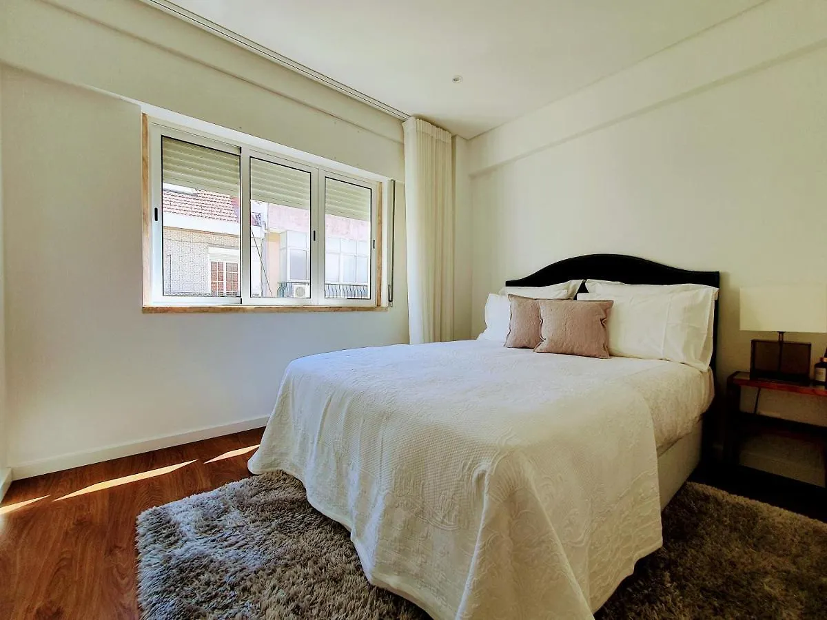Praca Do Chile Deluxe By Lisbon Village Apartments